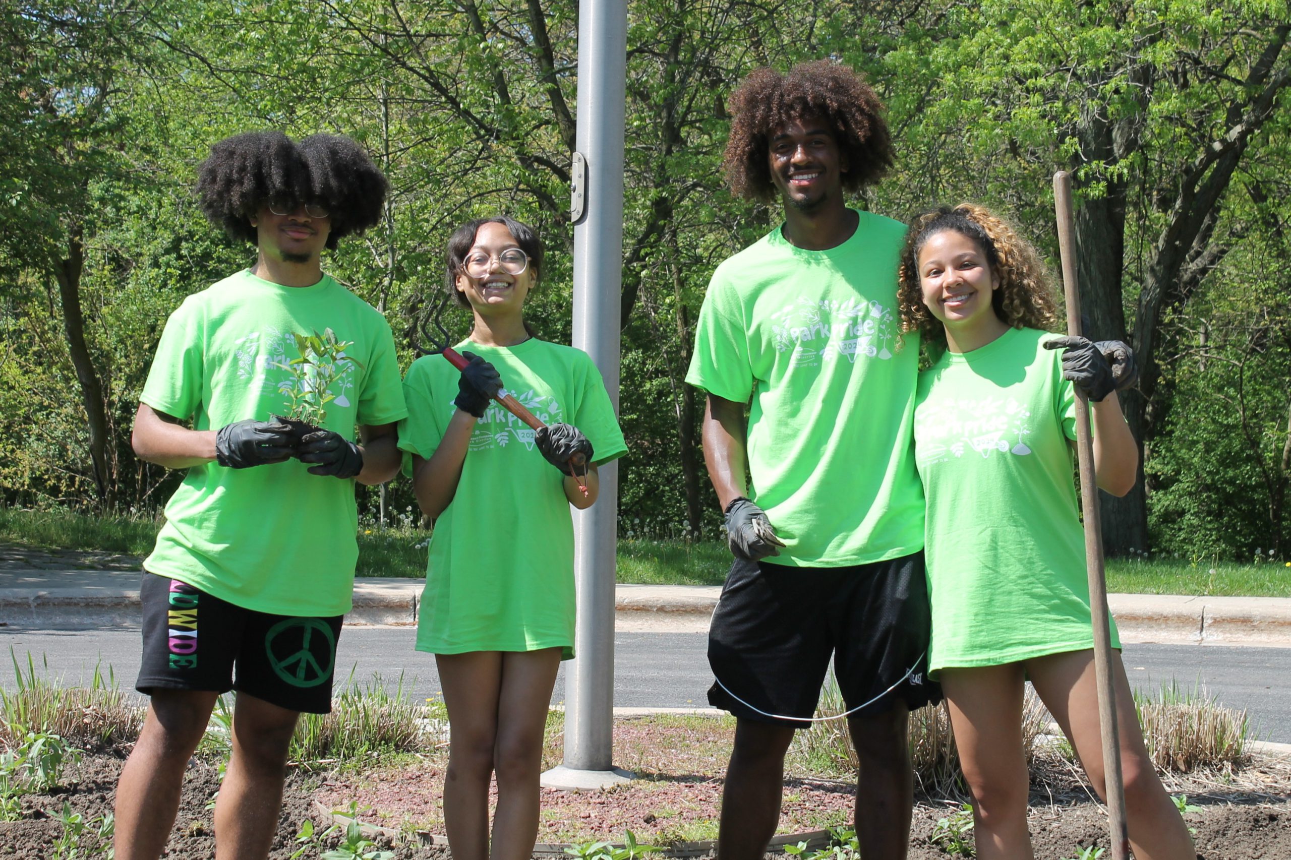 photo of park pride volunteers