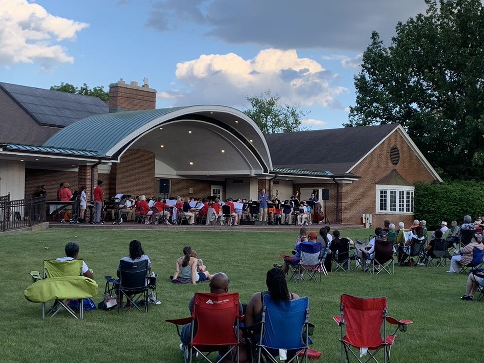 photo of the h-f community band performing in the park