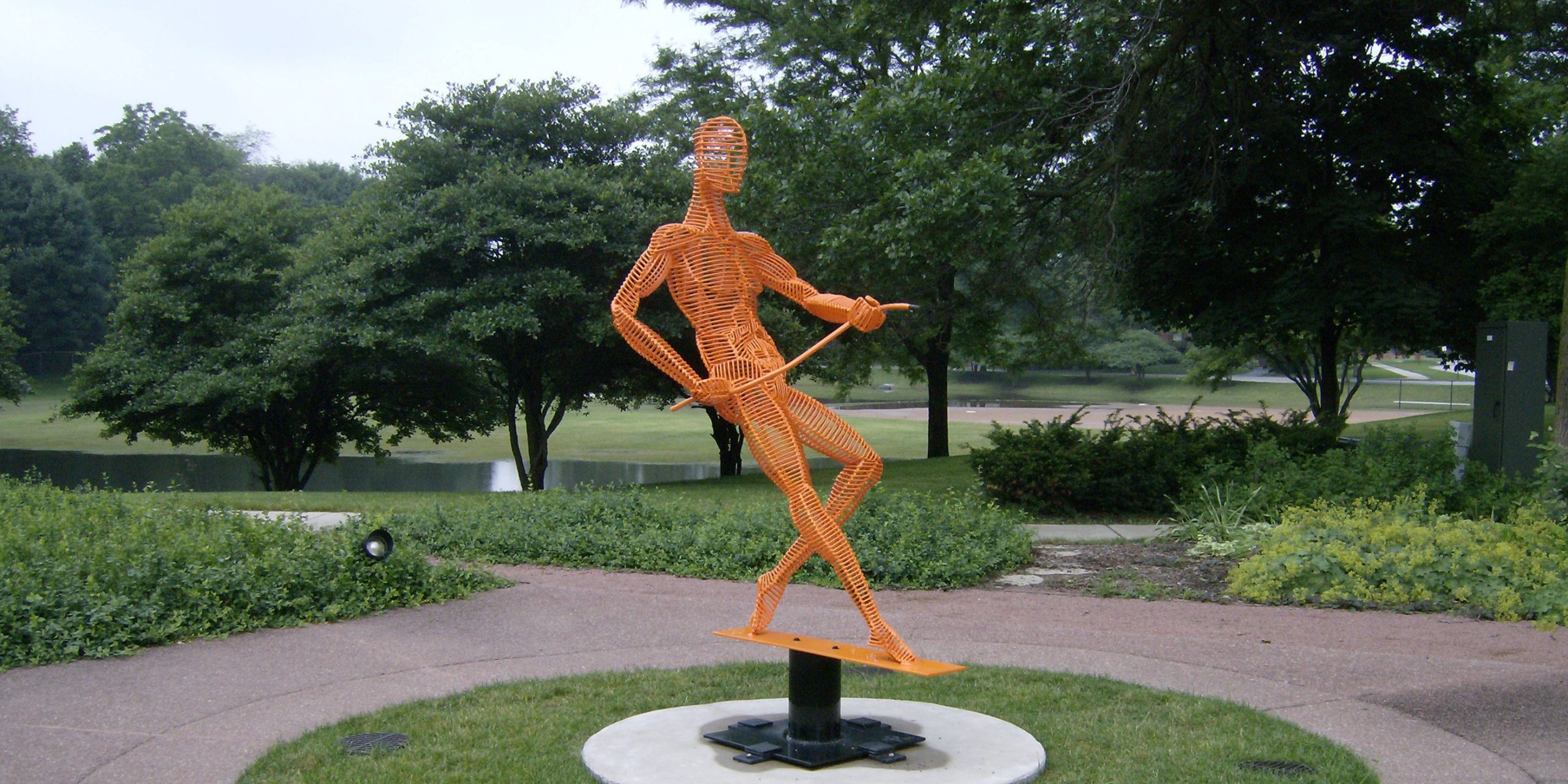 INSTALLATIONS21 phot of a sculpture installation