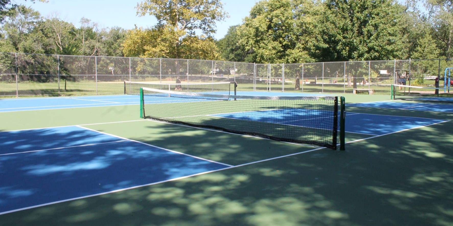 RENOVATIONS21 photo of a resurfaced racquet court
