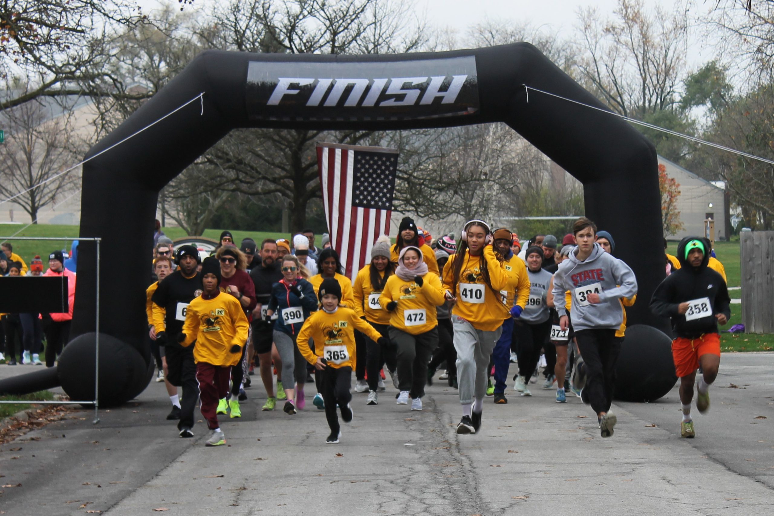photo of participants from the the 2024 butterball burner 5K.